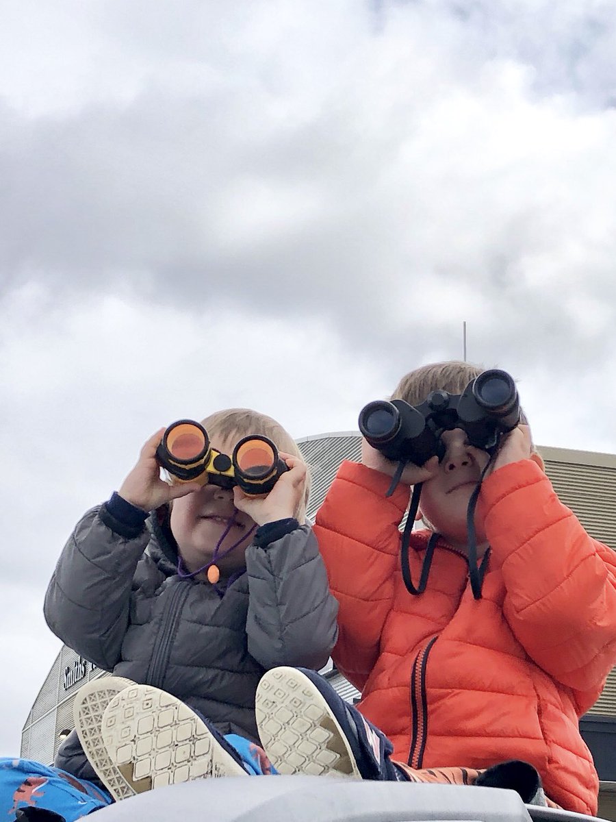 Emily 🇨🇦 tweet media