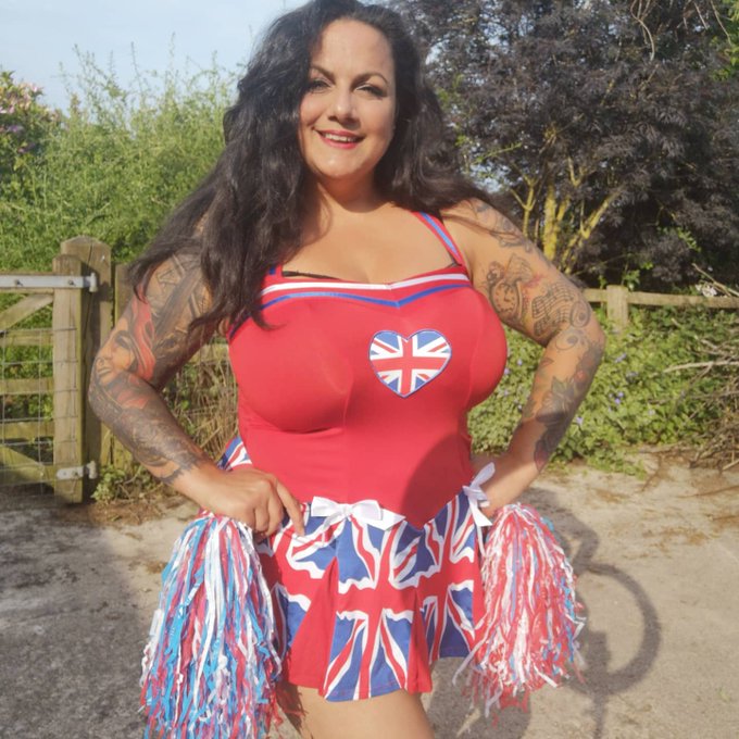 #VEDay75 #VEDay #VEDay2020 #VEDayAtHome https://t.co/oCuvnD8Ub8<a href="/tag/veday75"class="tags">#VEDay75</a><a href="/tag/veday"class="tags">#VEDay</a><a href="/tag/veday2020"class="tags">#VEDay2020</a><a href="/tag/vedayathome"class="tags">#VEDayAtHome</a>