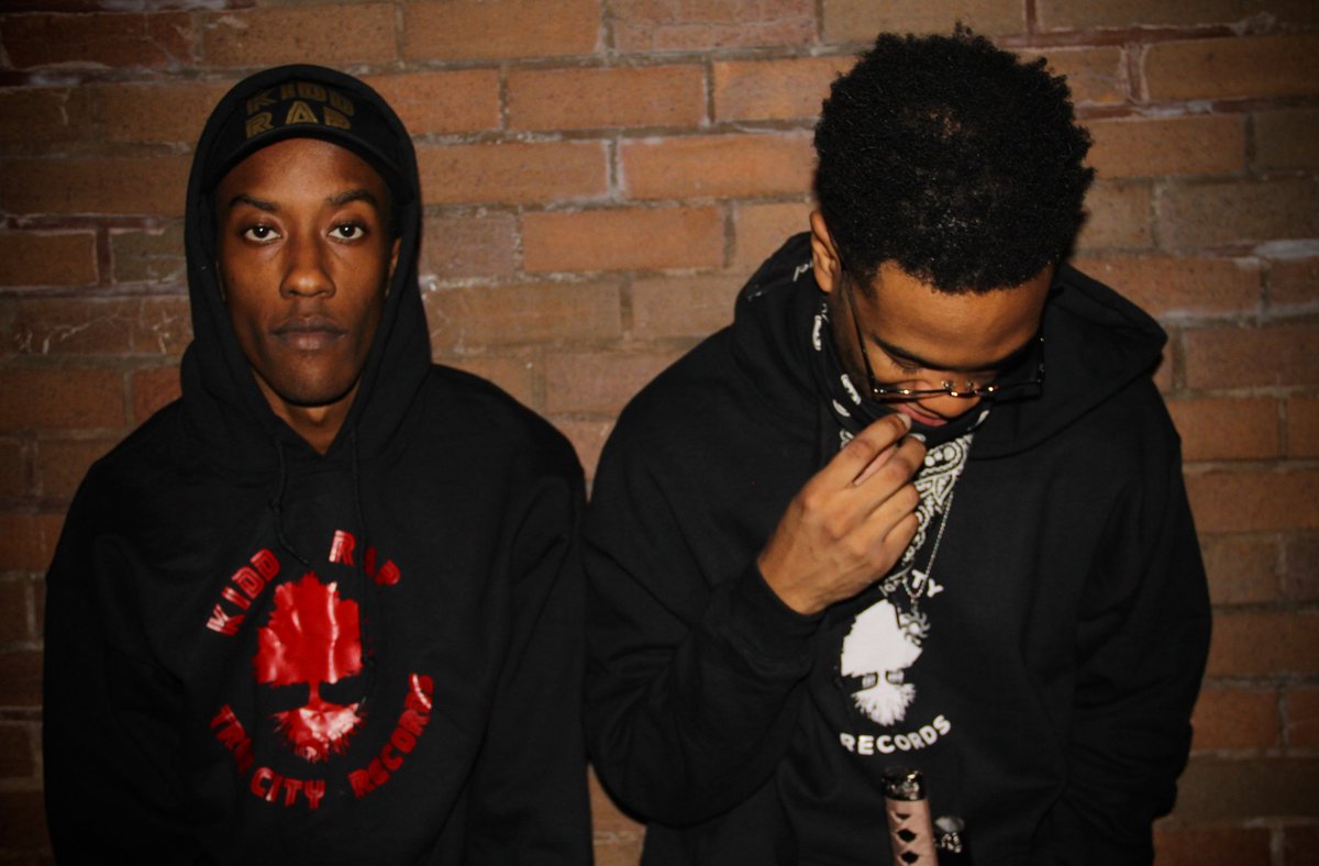 intellect91's tweet photo. Happy Birthday to my partner in crhyme and my brother 4 life!!!๐ค๐ฝ @CallMeBryy #OchoDeMayo #WeaponsOfFate https://t.co/CvloliPRcC