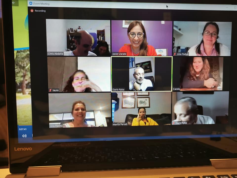 ELAperu's tweet photo. Directivos integrantes de #UNELA conversamos sobre la situación actual de nuestros pacientes en el contexto #Covid_19 Brasil, Argentina, México, Chile, Colombia y Perú tenemos mucho en común y seguimos aprendiendo de nuestras experiencias #juntossomosmasfuertes https://t.co/0o0Q4kYysF