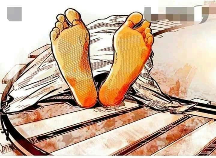 MMaharshtra's tweet photo. आज मजदूर नही,
मजबूर मारा गया है!

#औरंगाबाद 😥 https://t.co/LIctD454fl