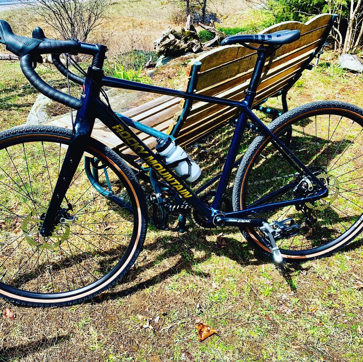 katelibratweets's tweet photo. I work and I parent...then I work and I parent...then I work and I parent. ‘Cept now I ride once again. #mothersdayweekend #stressrelease 🇫🇷🚴🏻‍♀️⚡️🙏😘😂🤘🏻Thank you Nielsen’s Bicycles! https://t.co/m1Md3f1UTl