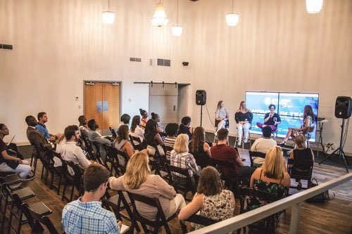 CovoSTL's tweet photo. Something tells us we’ll be having some incredible conversations when we’re all back together. Book a future event at https://t.co/MQzyyRyugV ✨ https://t.co/HemWhebavg