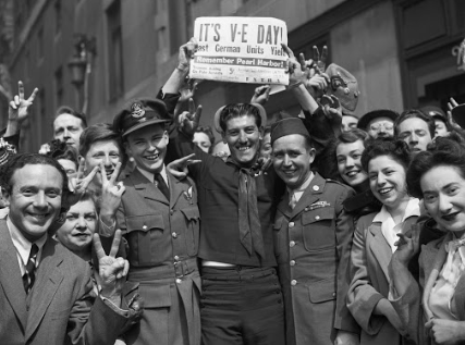Thomas_S_James's tweet photo. Victory in Europe came 75 years ago today. We celebrated the end of Nazi tyranny and the triumph of freedom. But it came at extraordinary cost, and remembering that victory today must be tempered with remembering all who gave lives for our future. #VE75 #VEDay75 @FORSCOM https://t.co/LsjrkU6OaL