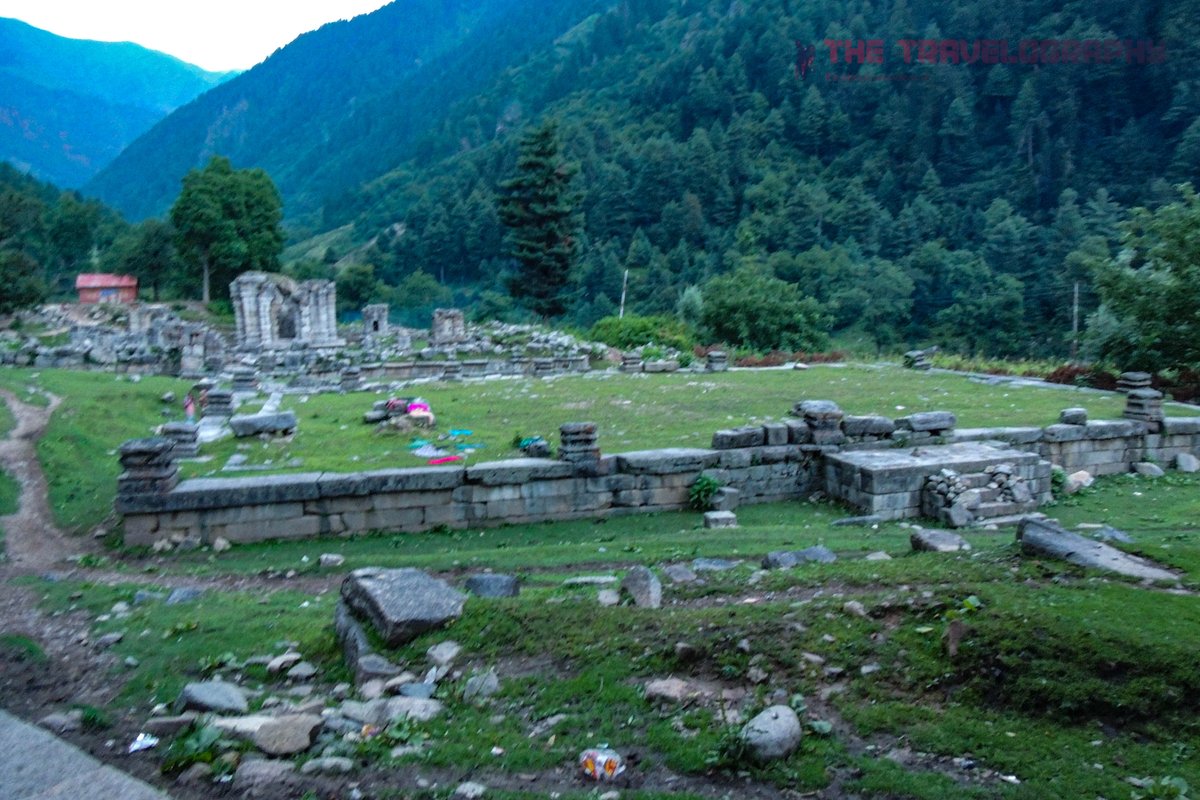 TTravelography's tweet photo. The ruins of faith and trust. It used to be a Matha (Institute) adjusted with the Naranag temple complex at Wangath which is Naranag, Kashmir in today's world.

#TheTravelography #Kashmir #KashInKashmir  #ASI #Indianhistory #Monnuments #WorldHeritage @JandKTourism https://t.co/jUB8VfbRqL