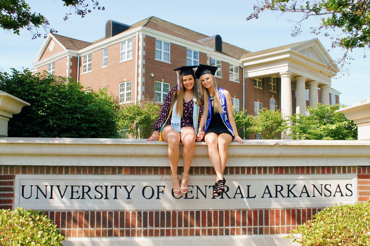 anairishdancer's tweet photo. Get you a BFF that supports you through everything and anything. Get you a BFF that wants to see you thrive and shine. Forever thankful for my bestie and the kind human that she is. We did it!!! Class of 2020 💜🎓 https://t.co/g8BnSgvNXE