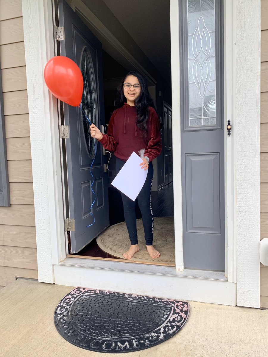 tamikern5's tweet photo. Team 701 Field trip today to surprise our students of months for March, April, and May! It was so good seeing their faces! #theHYATTSway @lizandchuck @byard_melissa https://t.co/A4HqtuMF2Z