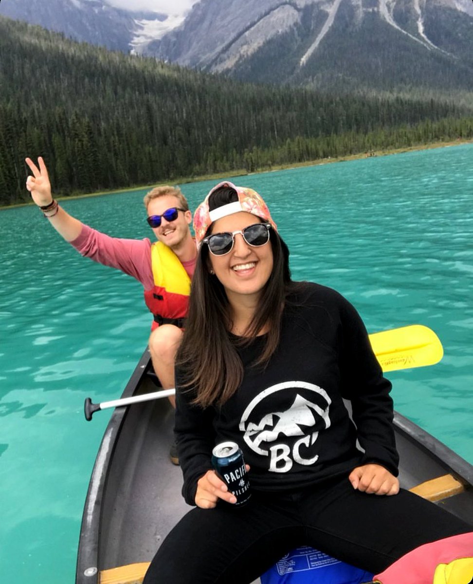 OleOriginals's tweet photo. Oh man, we are so ready to get back to things. Are you able to get outside where you are?

We know you all #lovewhereyourefrom so we're going to keep everything on our website on sale for 20% for a little bit longer. Thank you #OleCommunity for your support! 

Photo @daljanaby https://t.co/3sasIij0R3