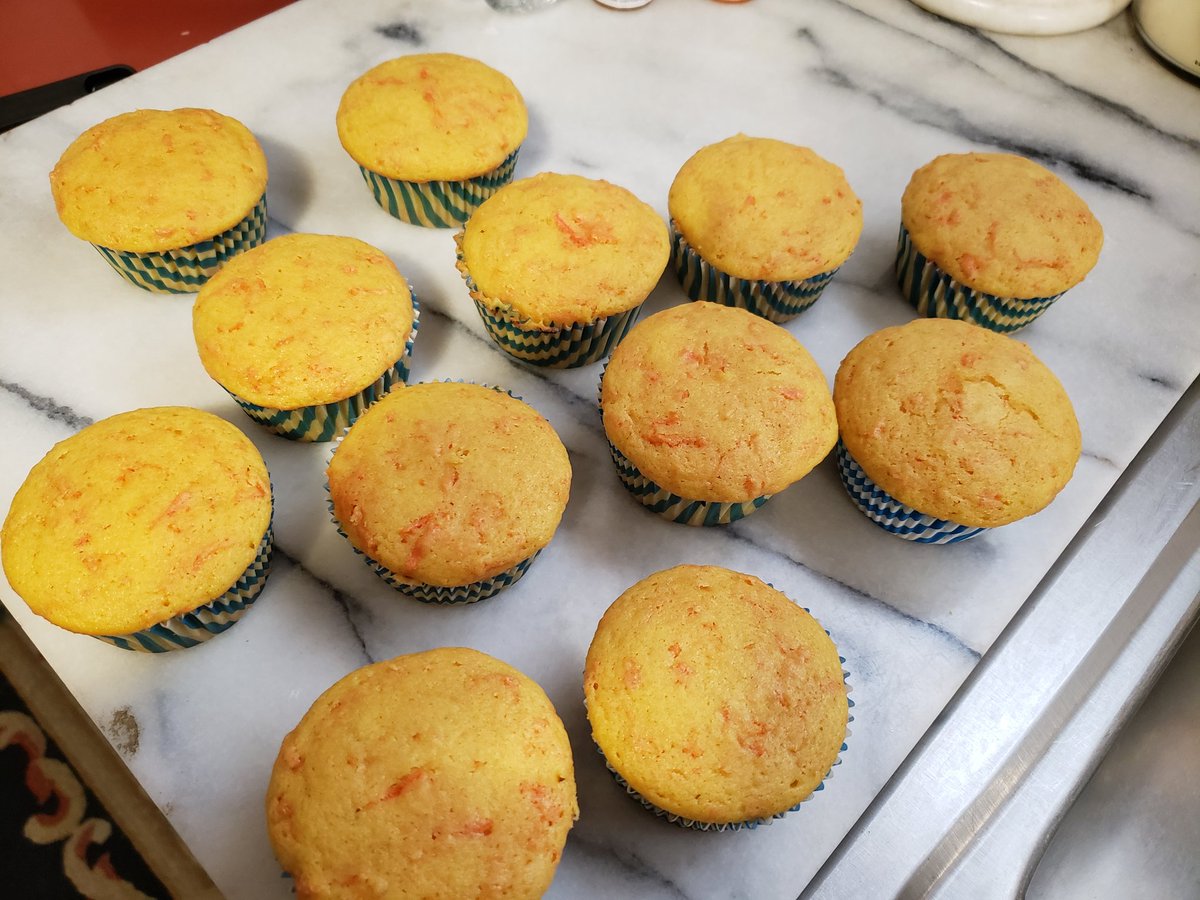 Shhhhh. Don't tell anyone I have some cooking skills and know a bit about baking....people will start expecting stuff some me