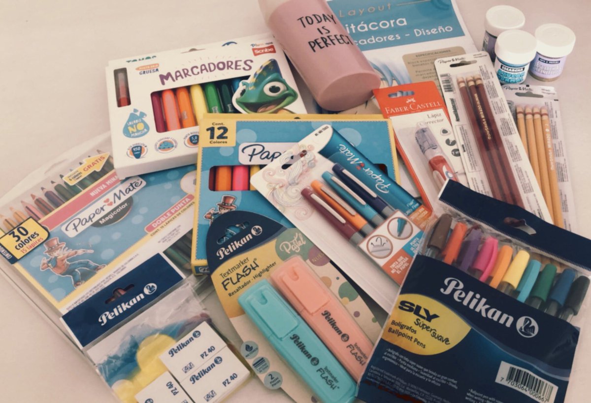 nvillamizarp's tweet photo. Etiqueté a mi novio en un giveaway que por supuesto no me gané. Hoy me sorprendió con esto♥️♥️♥️PASADO DE LINDO! https://t.co/1LemojtAzB