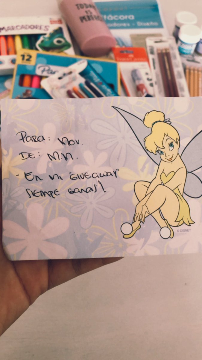 nvillamizarp's tweet photo. Etiqueté a mi novio en un giveaway que por supuesto no me gané. Hoy me sorprendió con esto♥️♥️♥️PASADO DE LINDO! https://t.co/1LemojtAzB