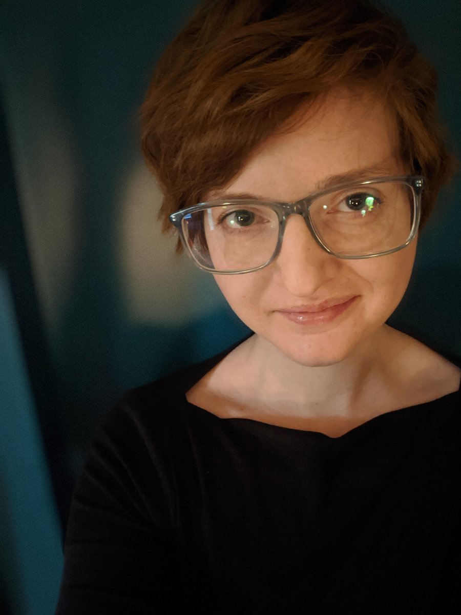 mx_redmond's tweet image. About once a week, for my own sanity, it helps to clean myself up for a night. Happy Friday everyone!

#pinkpattern