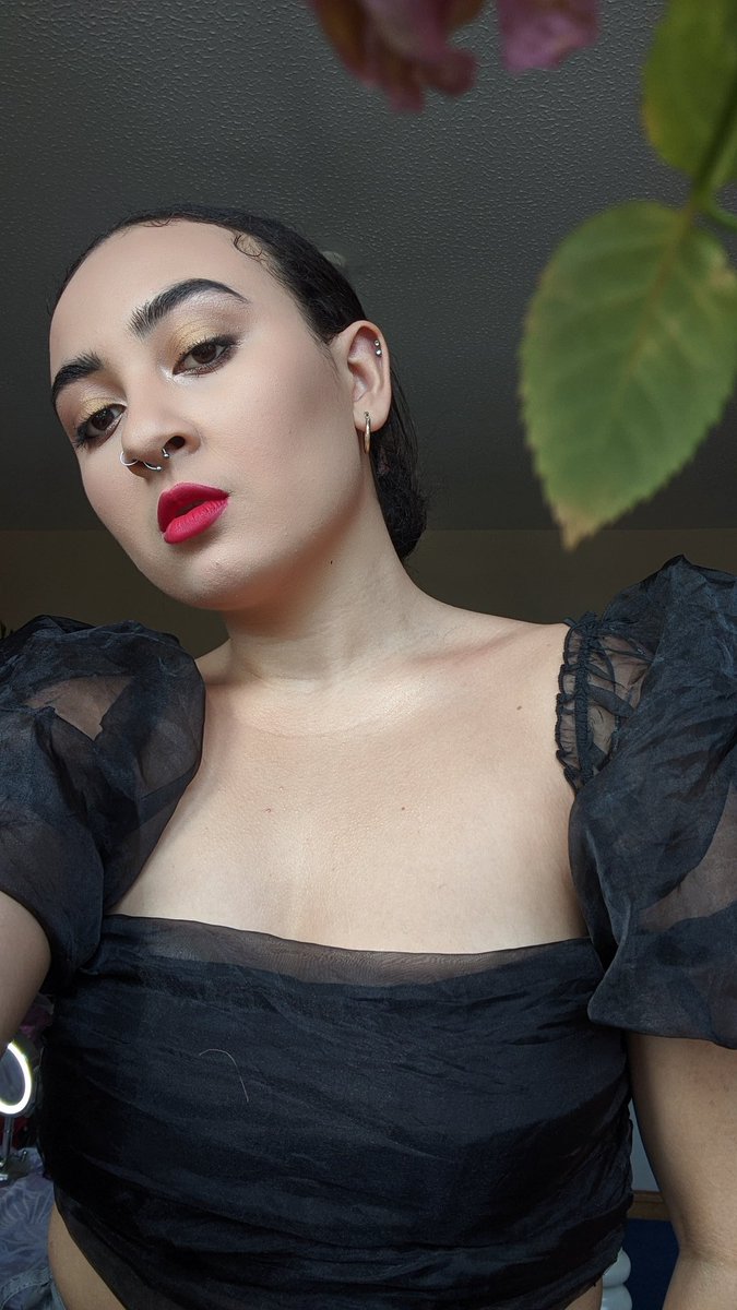 IselaRJHamilton's tweet image. Anyone ever sit at home dreaming they had been part of a production? Same. Currently dreaming I had been lucky enough to be cast in #medici not to replace anyone the actors were all brilliant 👏 just as a wee add on💖 
#castinggoals #betterlucknexttime