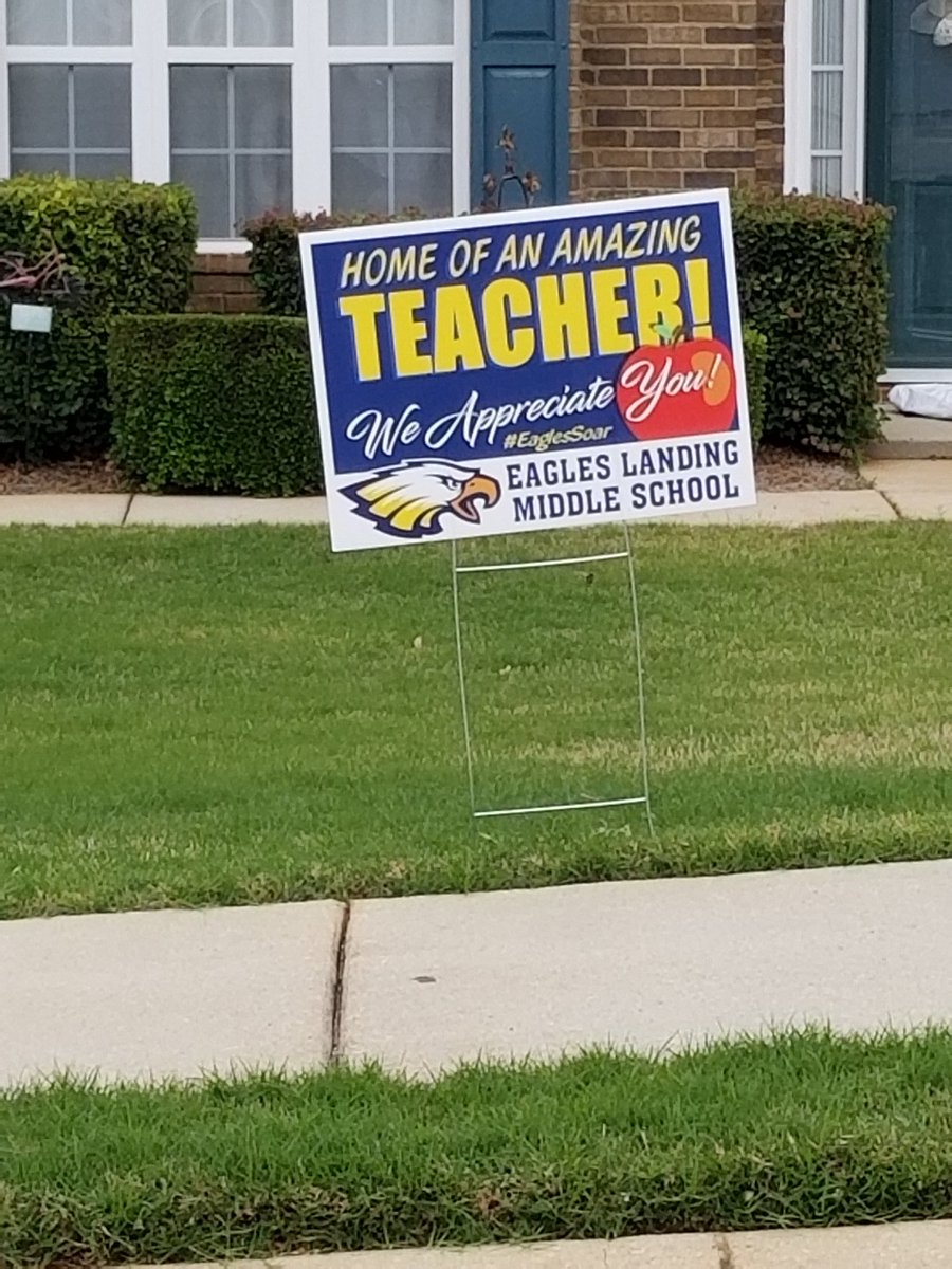 mjharada5's tweet image. So much fun today surprising Ts @ELMS_HCS with yard signs! We ❤and appreciate them more than they&apos;ll ever know! @hlpickett @Dr_Douglas_ELMS @KatinaFerguso12 @shundawalker123 @MASuddeth @LearnInHenry #expectexceptional #RemoteLearningInHenry #TeacherAppreciationWeek