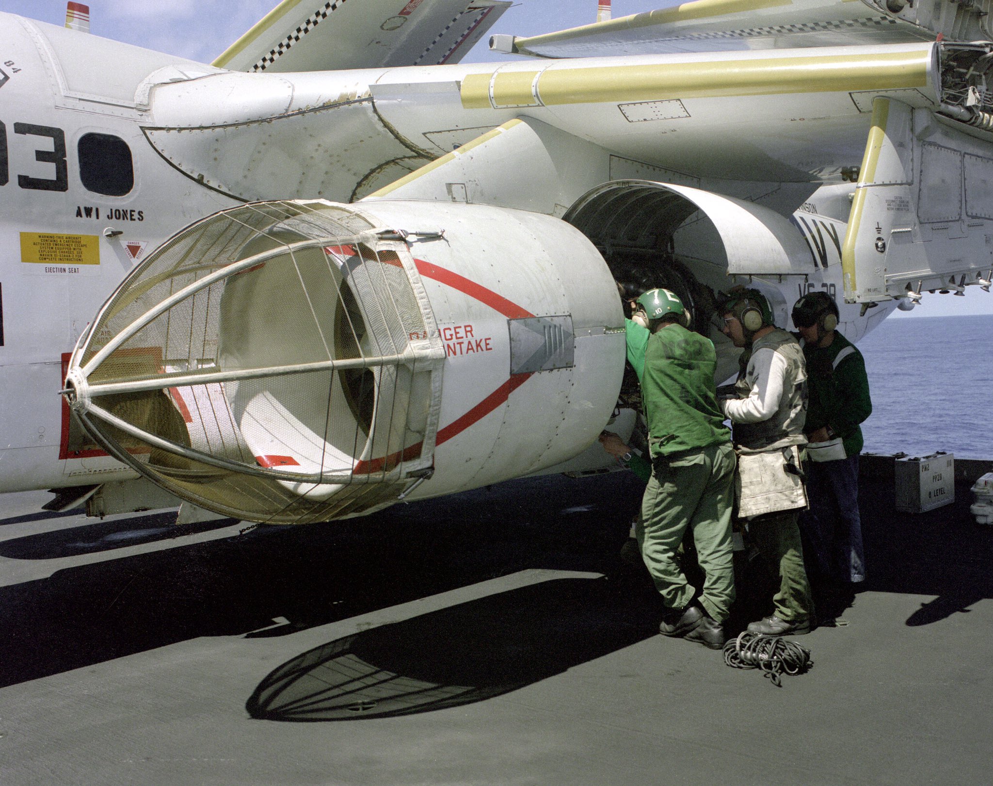 EXh5y_1XQAE481-.jpg:large