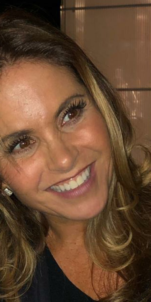 maisinhalucerin's tweet photo. Como fã da melhor do mundo mundial 🤗 quero que saibas que sempre terá meu CARINHO e ADMIRAÇÃO e acima de tudo meu RESPEITO por você @LuceroMexico 
😍. Você é incrível tem uma alma muito iluminada🥰👏👏.
#Lucero
#soufadamelhor
#Lucerinho https://t.co/4gFGLnnXr4