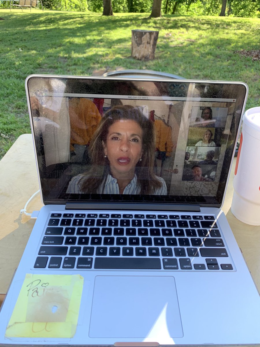 lilyrcummings's tweet photo. THANK YOU to @LoynoSCD for putting together a virtual celebration for us tonight! Iβm honored to be the @RTDNA Graduating Chapter Member and Outstanding Communication Senior this year.
I love you all and I LOVE @hodakotb!! So cool! β€οΈππ₯ #loyno20 https://t.co/BLPJS1qXYu