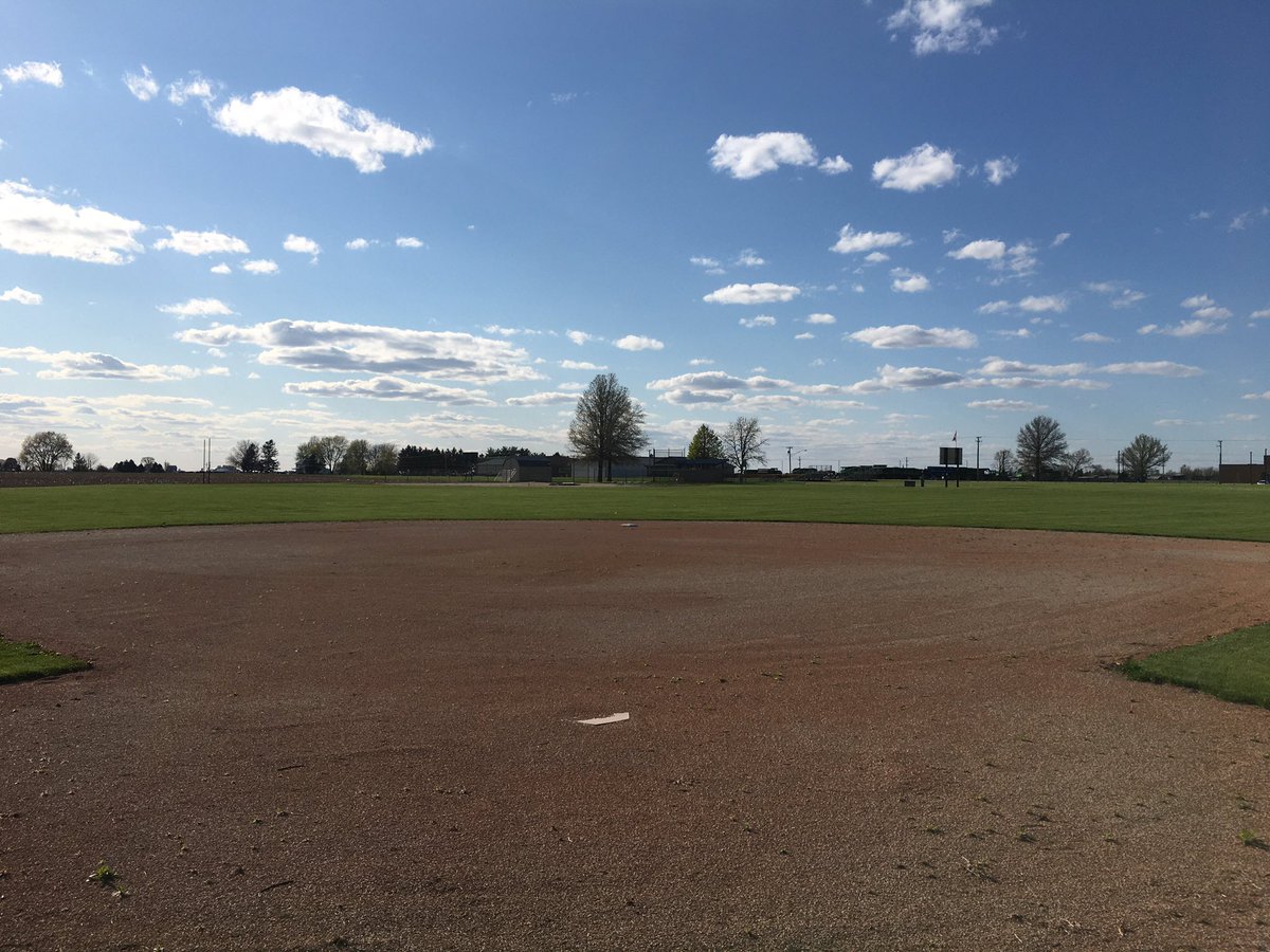 BlueCrew432's tweet photo. Beautiful (but chilly) day for some rivalry baseball and softball action.. @bobcatsBOOM @SomBCatBaseball 
Today the Bobcats would’ve been facing Sandwich at home #WeMissSports #BobcatBlueCrew https://t.co/LezJdi0DzK