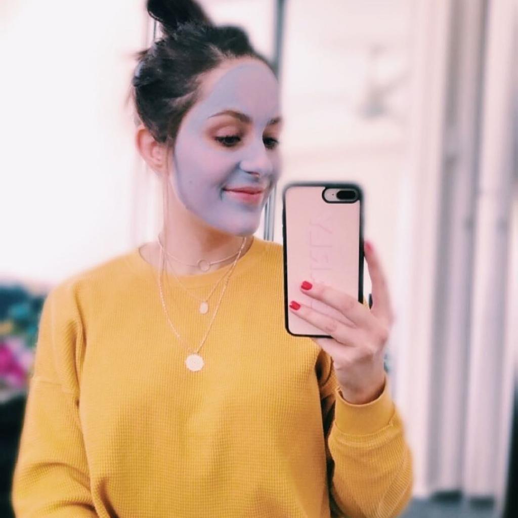 RodanFieldsHQ's tweet photo. Our Consultants β€οΈmasking! Join them by treating yourself to a face mask and giving your skin the best 10 minutes you can give it! π€© #RodanandFields #MixNMask
Get yours today: https://t.co/woOHWp2YSO https://t.co/SCNuYfOgS8