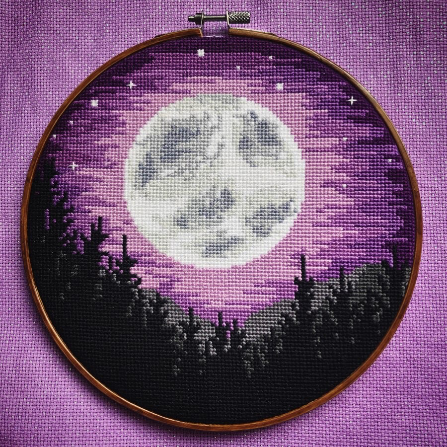 Cosmic_Stitch's tweet photo. Finished this full coverage piece designed by StitchesLoversShop on Etsy! I really love staining hoops for my pieces, they help bring the design to life 😍 https://t.co/tlNKEdv9Kh