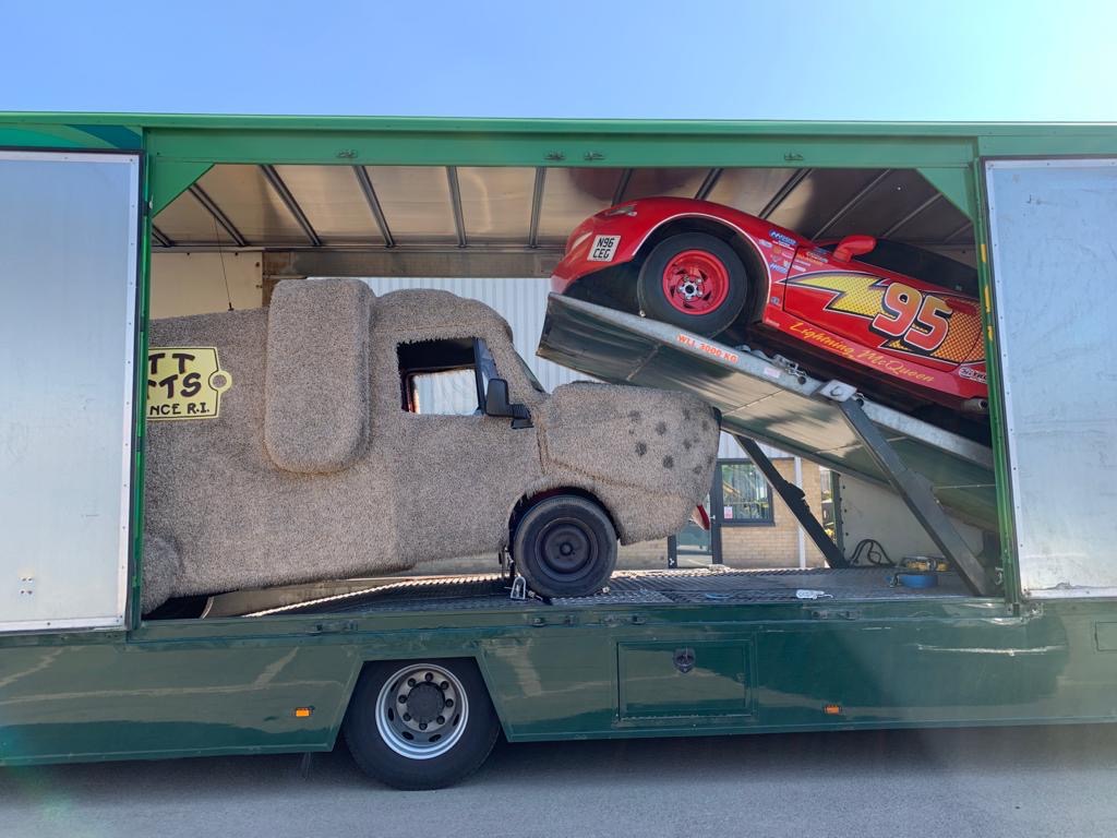 ClassicCarMeet's tweet photo. EM Rogers this week have been transporting and storing some legends of films - contact 01604755511 for storage rates and Local, national and international transport quotes! https://t.co/PGbtBuzBQ8
