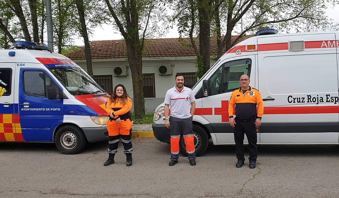 pimer_pc's tweet photo. Hoy es el día mundial de la Cruz Roja, queremos felicitar desde la agrupación de voluntarios a @emergenciasCREM y en especial a nuestros compañeros de @CruzRojaPinto
 
!!Enhorabuena por la labor que desempeñais, y muchas felicidades!!

#diamundialdecruzroja https://t.co/KWDYgoktpf
