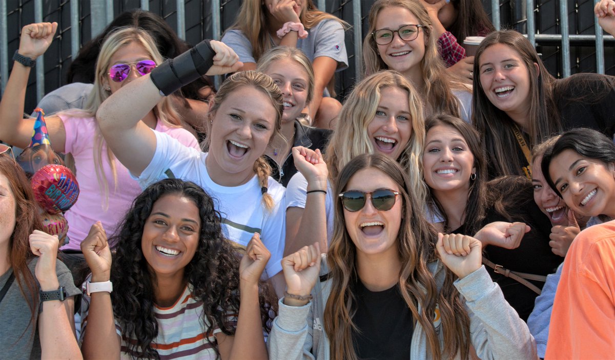 DominicanCANews's tweet photo. Congrats to Dominican's #StudentAthletes for placing 19th in the nation among @NCAADII schools -- first in @ThePacWest  -- in #CommunityService in @NCAA #HelperHelperChallenge Go Penguins! #MakeItYours #PacWest #PenguinPride #ThisIsDUC https://t.co/idao112nvC https://t.co/Wpt6nBhbNy