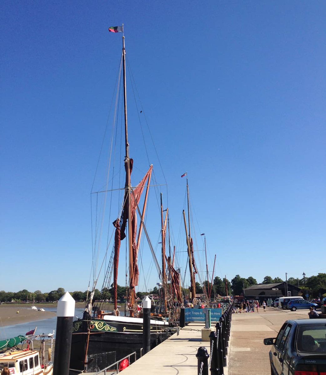 WanderPlusLust's tweet photo. #Maldon, Mr Wander's home town, is a coastal town in #Essex and it is famous for the salt flakes. In the picture, #ThamesBarges, flat-bottomed boats that are perfect for sailing in the Thames estuary.

#wanderlust #WanderPlusLust #quarantravel #VirtualTravelling https://t.co/pJ5Py9VbVS