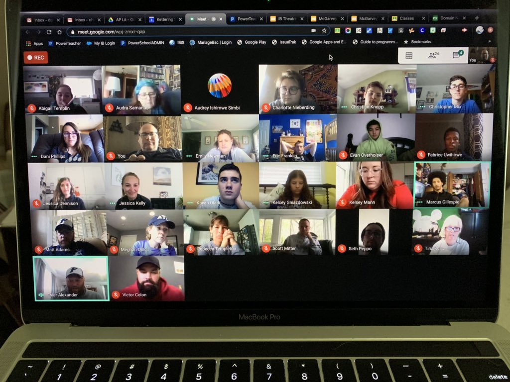 KFhsib's tweet photo. Ain’t no party like an IB Party! How fun to spend time together. #IBfamily #WeAreFirebirds https://t.co/xnQyDgRL6N
