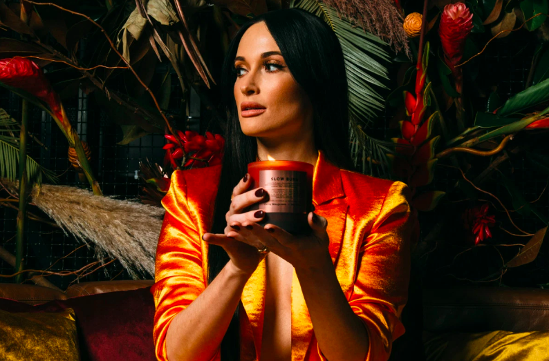 Kacey Musgraves re-releases ‘Slow Burn’ candle to help fans through quarantine rol.st/2Lblc4j
