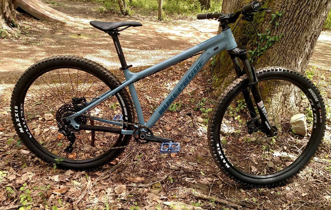mtbdatabase's tweet photo. What a machine 😍

Credit: @almostfaster

#mtbdatabase #bike #bikes #mtb #mtbs #mtbikes #mountainbikes #mountainbike #mtblife #mountainbikelife #cycling #cycles #dh #downhill #downhillmountainbiking #downhillbikes #enduro #endurobikes #trail #trailbike #trailbikes #redbull #fox https://t.co/jU9K6VjKXK