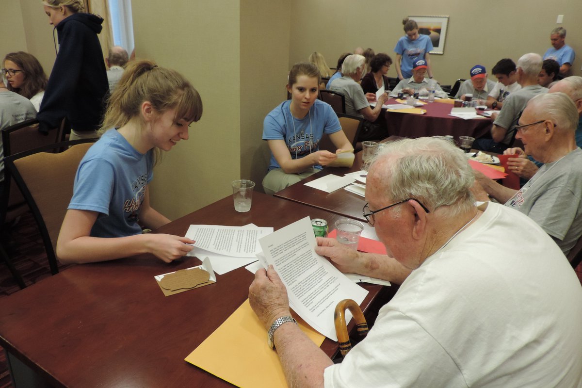 tallgrass_roots's tweet photo. At 19, WWII veteran Oscar Larmer and his unit fought in the Battle of the Bulge to liberate Europe from the clutches of fascism.  We were able to honor his service on our 2014 Honor Flight. On this 75th celebration of VE-Day, we say - THANK YOU HEROES! https://t.co/7HY0kxZpFm