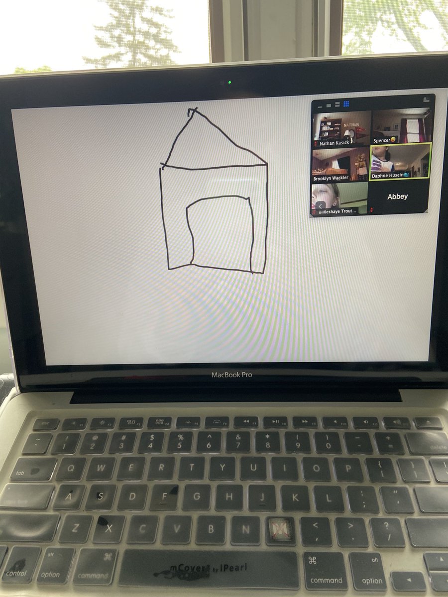 Señorita Krupp tweet media