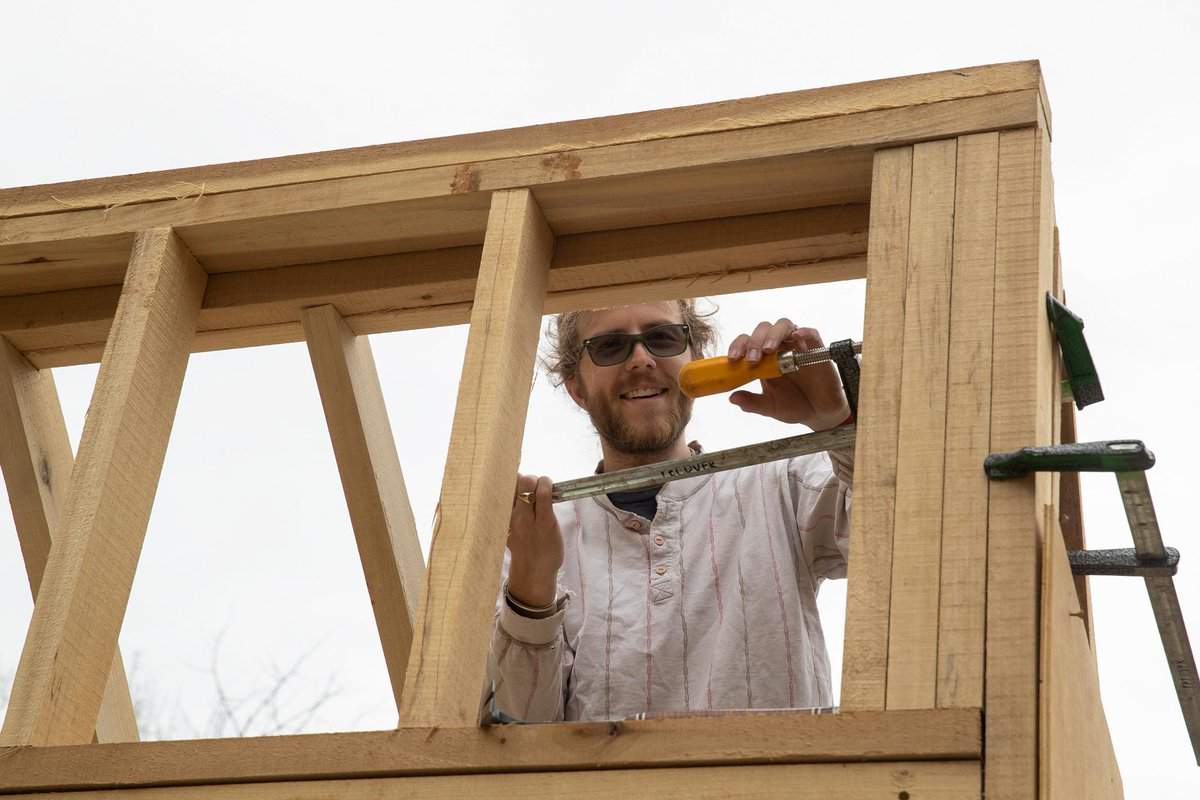 UVALibrary's tweet photo. A-School student &amp; soon-to-be graduate Andrew Spears has been busy building a kiln on O-Hill that will allow trees taken down on Grounds, including those from @aldermanrenewal, to be milled and dried so the lumber can be reused. #reuse #recycle
https://t.co/DvaSAqFwjD https://t.co/T6xP2hWqxW