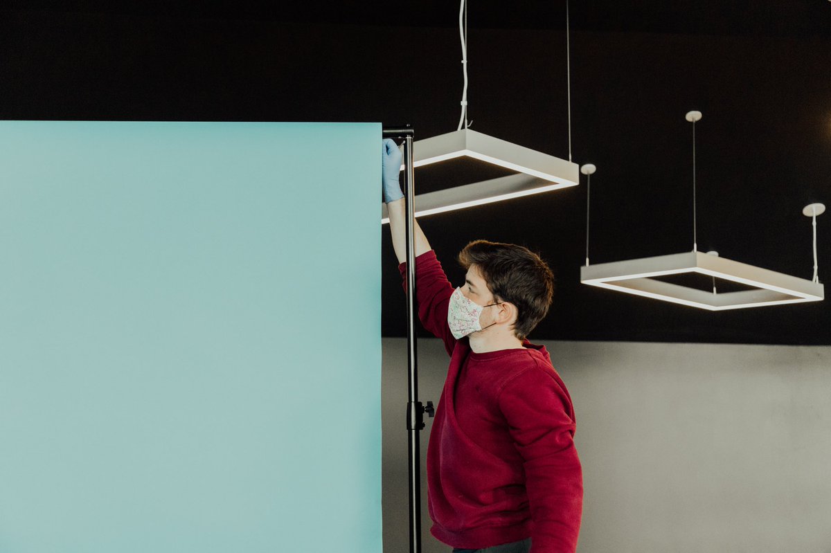 7hillschurch's tweet photo. Our @7hillsLegacy teams are getting ready for FREE senior pictures tomorrow! 📸
Are you graduating this semester or do you know a student who is? You can stop by our campus tomorrow from 10a-5p for free professional senior pictures!

RSVP here https://t.co/dAcZ4MuCXd https://t.co/SPgrnKzxLX