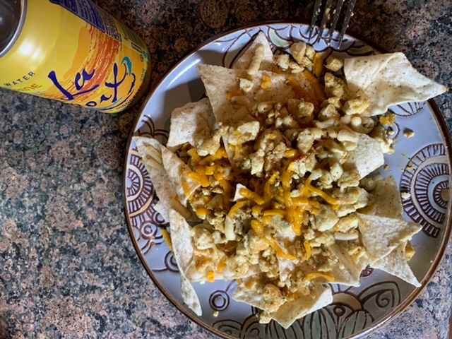 Perfected my vegan nachos recipe. <a href="/SieteFoods/">Siete Family Foods</a> lime grain-free tortilla chips + <a href="/hungryroot/">Hungryroot</a> savory tofu bites + <a href="/MiyokosCreamery/">Miyoko's Creamery</a> pepper jack and farmhouse cheddar shreds #plantporn