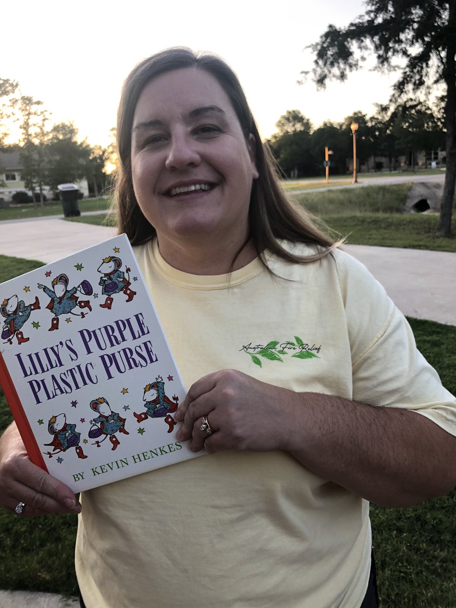 PophamLibrary's tweet photo. Mystery Reader #5 @DVISD_PES, Ms. Hodges!
Mystery Reader #6
https://t.co/bOpvG1xOdy
Guess Who?
Clues:
I love coffee, cookies, and chocolate.
I love the color blue.
I love stories about caterpillars...especially the one that is hungry. https://t.co/iUTQH5c4aZ