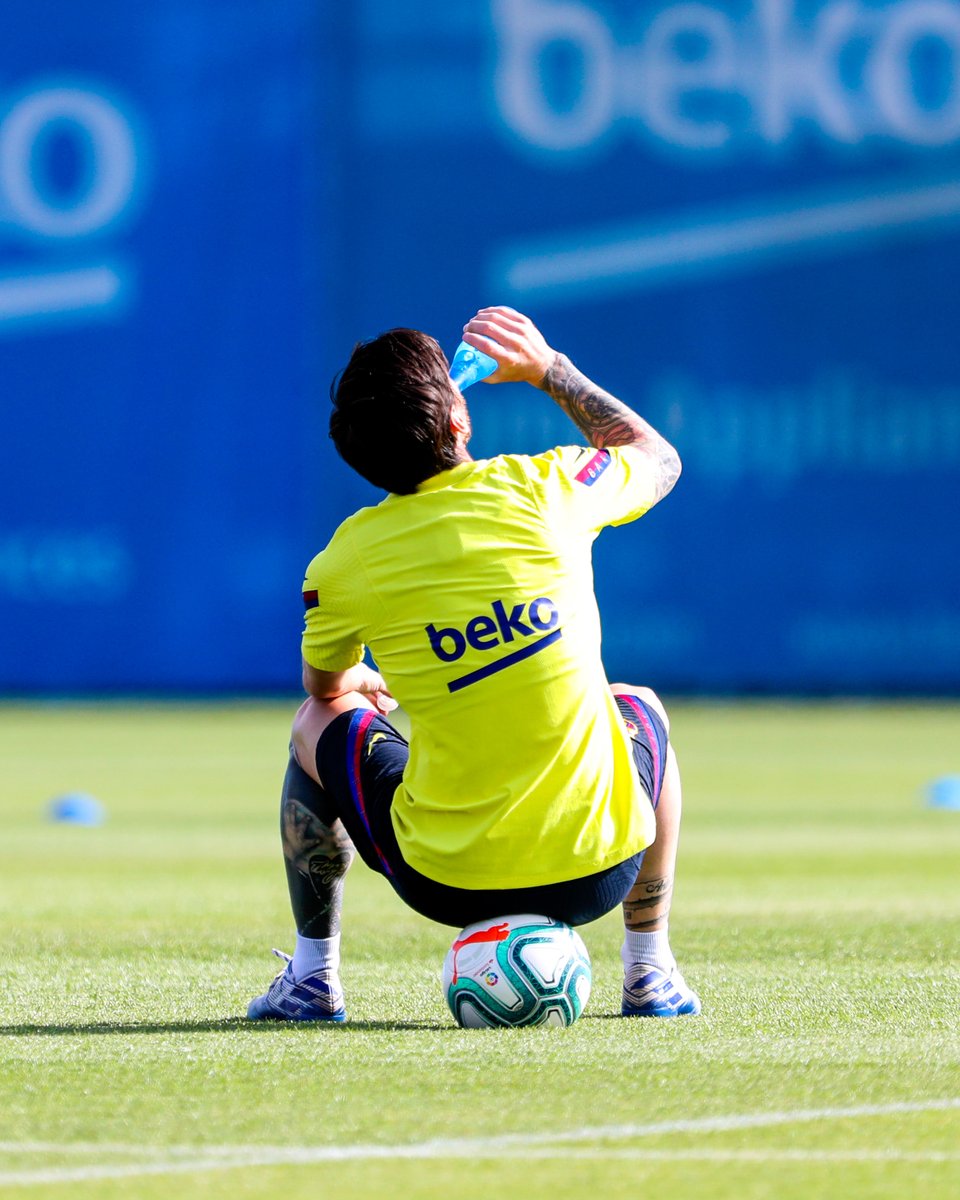 FC Barcelona tweet media