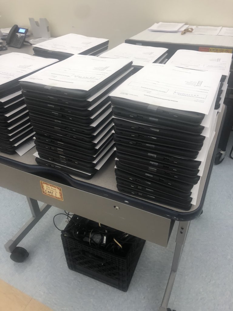 frps_Letourneau's tweet photo. Phase III packets and laptops are ready for Monday, Tuesday &amp; Wednesday. Come by 10-1. Drop off your Phase I and II packets during this time. 💙⚡️ @FRPSsupt  #continuityoflearning #StayHome https://t.co/bHlaqN4jWI
