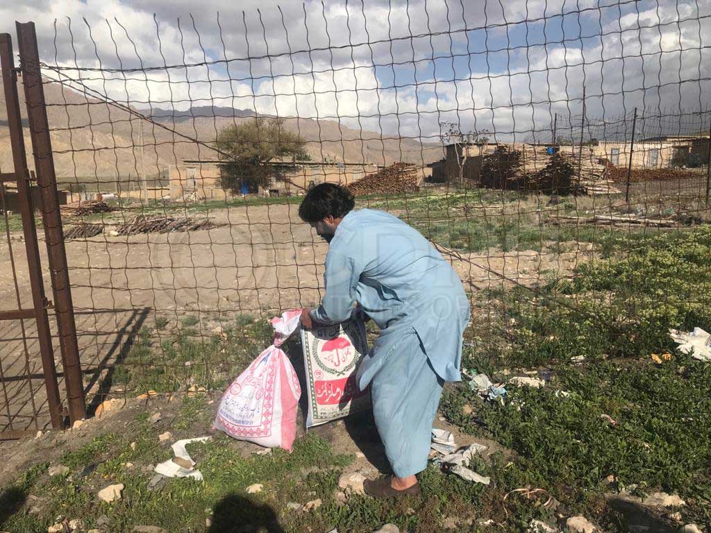 CDRSWORLD's tweet image. An hour’s drive from #Quetta Spin Karez is famous for its coal mines &amp;amp; nearby lake. @cdrsyouthPK and #qadam, together with our donor #UKMAP were determined to aid these beautiful people. Family food packs,necessities distributed to  50 families of 300 people.
#covid19 #food