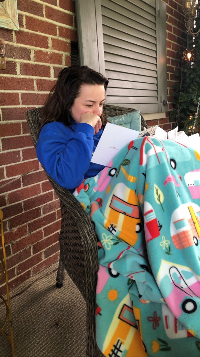 SammiKateP's tweet photo. Warming up after some HHS Adopt-A-Senior Visits 💙🤍 Wishing I could afford to “adopt” all the former Wilson babies! I needed their sweet smiles today! #bringingsunshineonacloudyday #quarantinegraduates #proudteacher https://t.co/qLNPDDZJlB