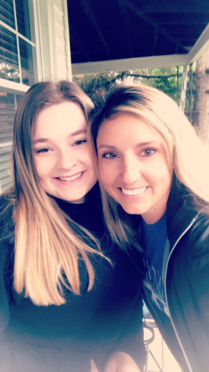 SammiKateP's tweet photo. Warming up after some HHS Adopt-A-Senior Visits 💙🤍 Wishing I could afford to “adopt” all the former Wilson babies! I needed their sweet smiles today! #bringingsunshineonacloudyday #quarantinegraduates #proudteacher https://t.co/qLNPDDZJlB