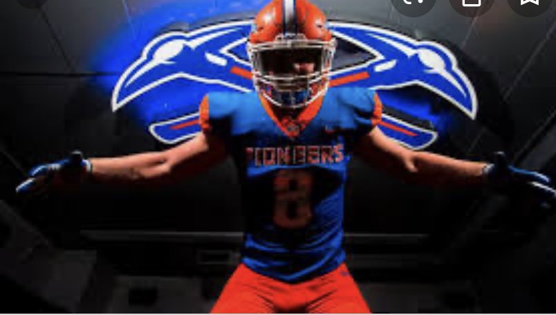 I am very honored and grateful to have received an offer from UW-Platteville. Thank you Coach Emendorfer, Coach Sheehan and the rest of the coaching staff. @UWPlattevilleFB <a href="/SheehanUwp/">Pat</a>