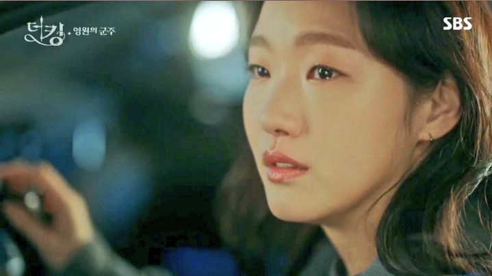 KIM GO EUN ISN'T PLAYING AROUND, SHE REALLY BE SLAYING BOTH HER ROLES PERFECTLY. I mean what can she not dooooLuna is STRAIGHT UP A BAD BITCH  #TheKingEnternalMonarch