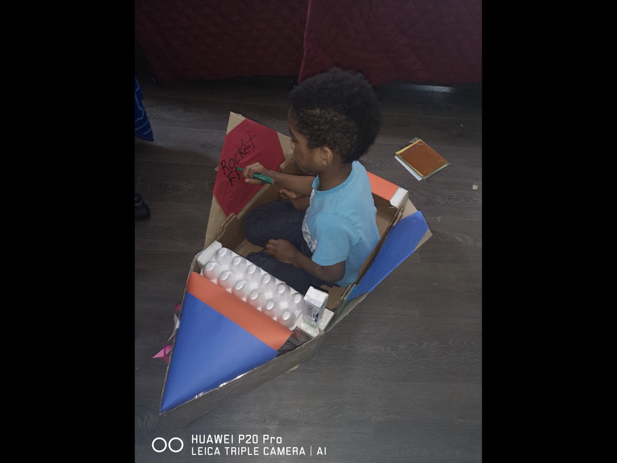 AnnunciationECS's tweet photo. Kindergarten A has been reading books by Oliver Jeffers. They were tasked with building their own rocket ship and moon using any materials they wanted from their home. They did a fantastic job. #ecsdfaithinspires #ecsdearlylearning https://t.co/YqlEGOSpFv