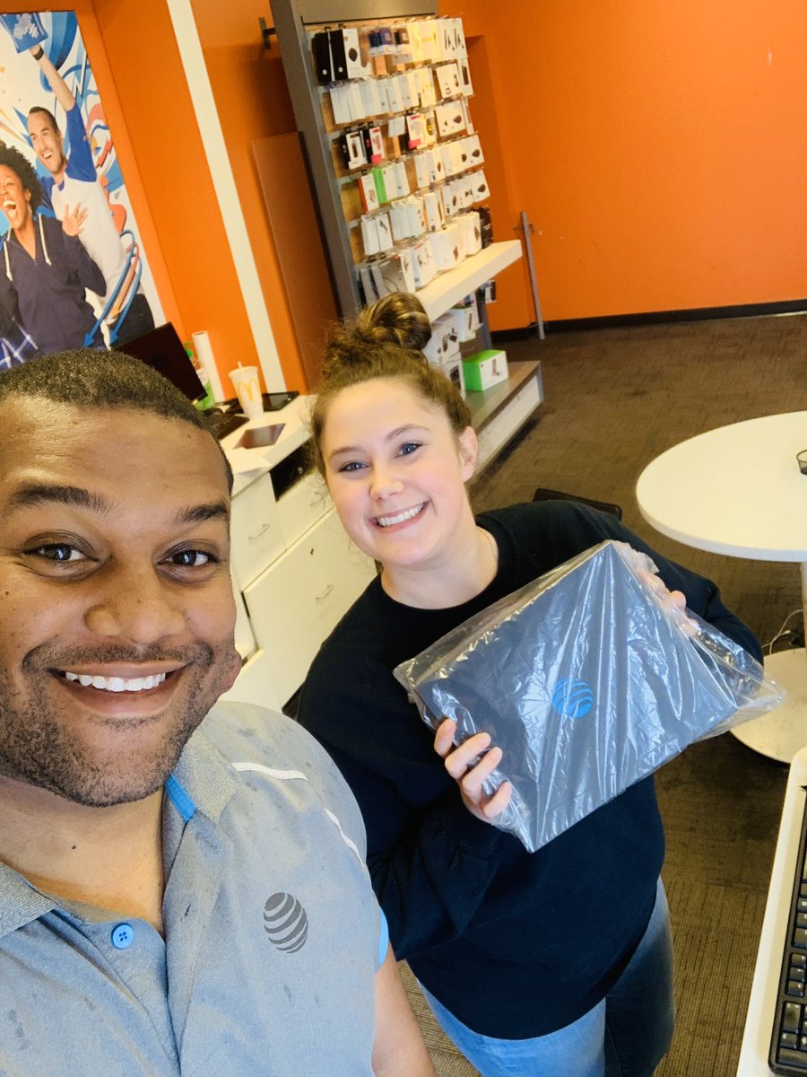 Chris Lawson (@imlaw20) on Twitter photo Amber closing down a ATT TV for South Charleston 🦾 #RAISEtheMAS #DawgPound <a href="/chackm0n/">Chad Hackman</a> <a href="/GKeiling/">Greg Keiling</a> <a href="/boman_seth/">Seth Boman</a> <a href="/AJ_inRVA/">Agnes Jones</a> <a href="/DaleB1/">Dale S. Brown</a> Amber closing down a ATT TV for South Charleston 🦾 #RAISEtheMAS #DawgPound <a href="/chackm0n/">Chad Hackman</a> <a href="/GKeiling/">Greg Keiling</a> <a href="/boman_seth/">Seth Boman</a> <a href="/AJ_inRVA/">Agnes Jones</a> <a href="/DaleB1/">Dale S. Brown</a>