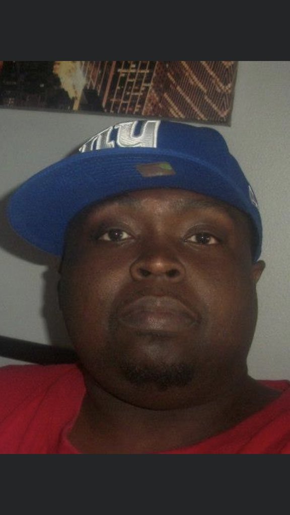 MarcusFord86's tweet photo. 80 lbs down..  #workainthard https://t.co/BJvENIjvSI