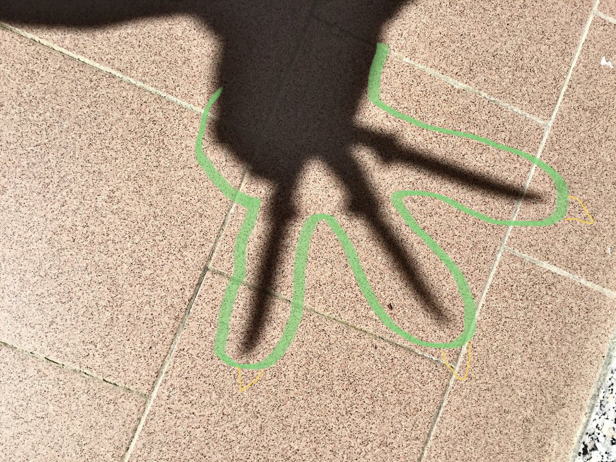AlfBitCreat's tweet photo. #LightUpOurDays #LaScuolaNonSiFerma #restiamoacasa Andrea ci porta a Parigi, artigli all’ombra della Tour Eiffel🔝
 @TinkeringStudio #creativelearning #remotelearning #steAm #tinkering @LindaIerardi https://t.co/cfwe0fAIka