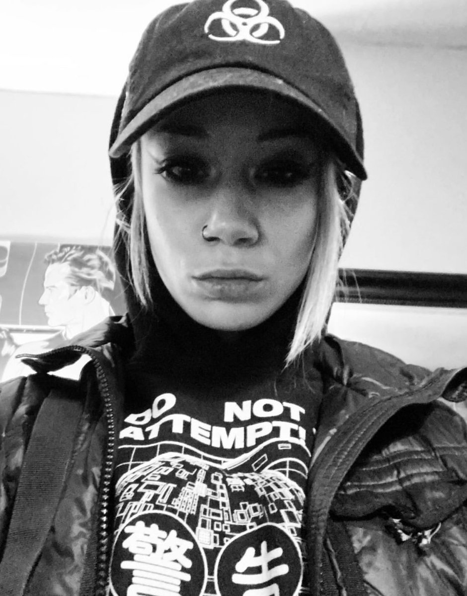 dustrial's tweet photo. β¨π€β¨
M: Pr0x #dadhat #usergen #hoodie #dustrial https://t.co/ppqBV4jVou