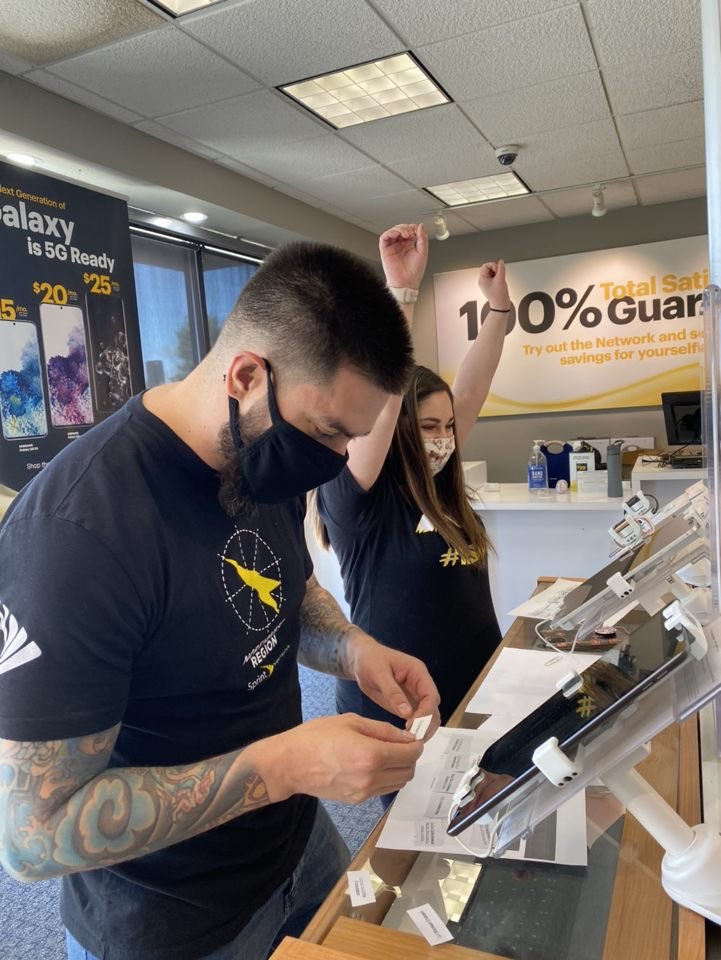 ValerieJayyne's tweet photo. Great visit at our #Verity Westminster store! I walked into Cindy taking charge to roll out the new procedures then we did a few rounds of non negotiable trivia! https://t.co/BShciCergq